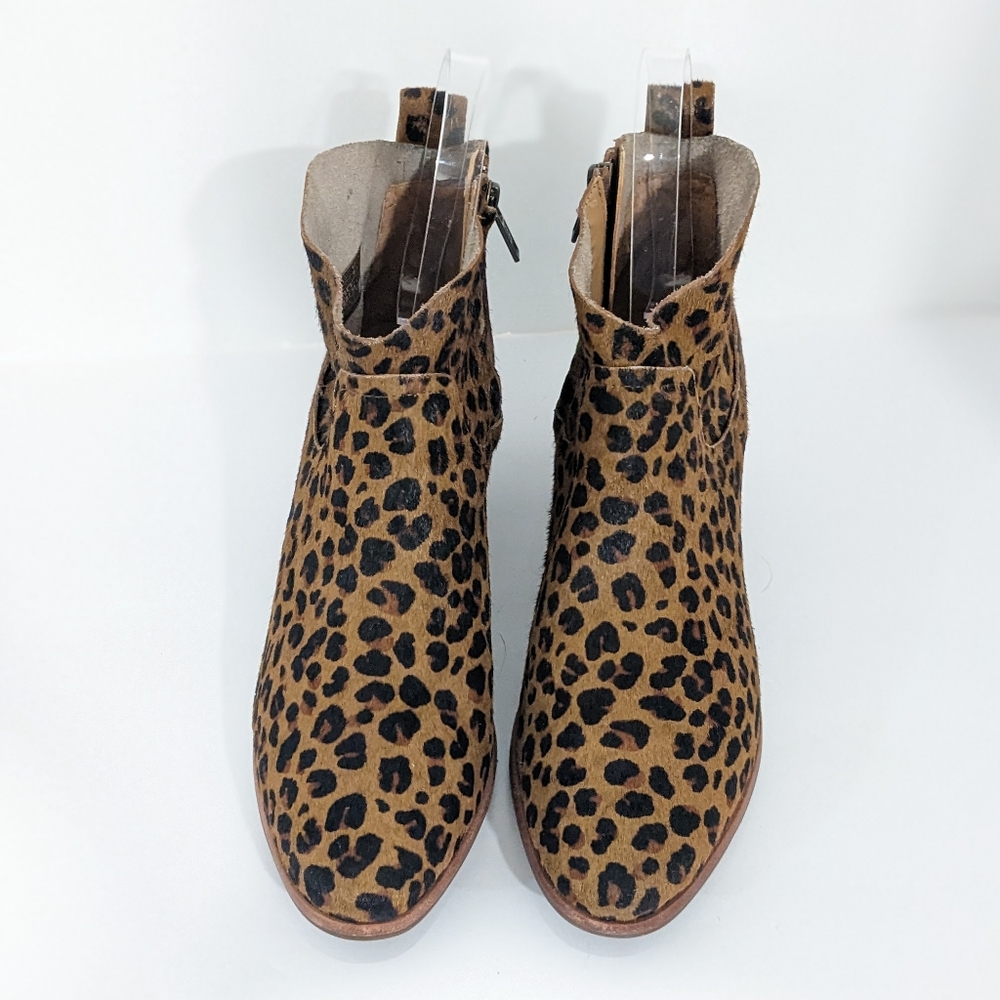 UGG Kingsburg Leopard Boots - Picture 6 of 16